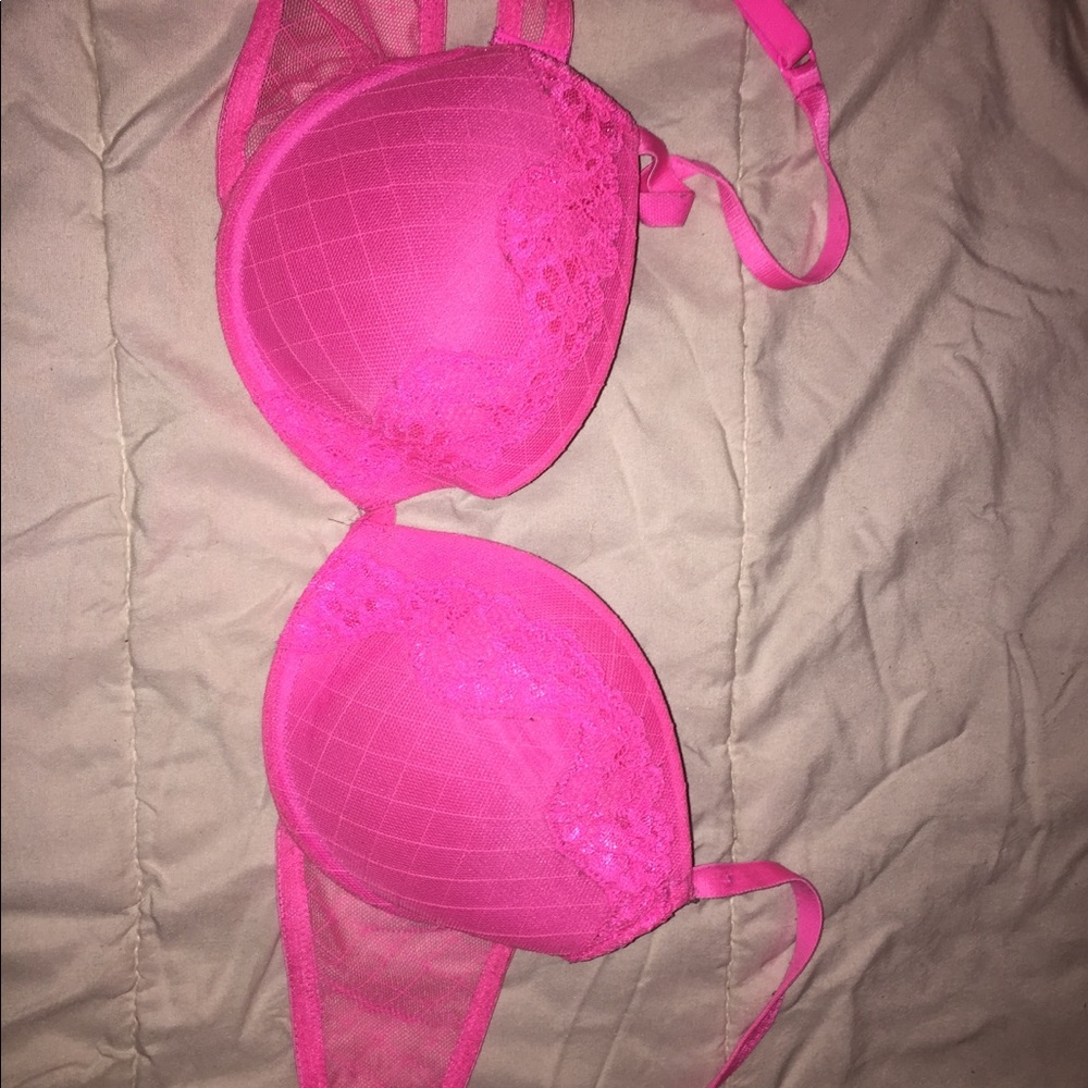 bras - Picture 2 of 2